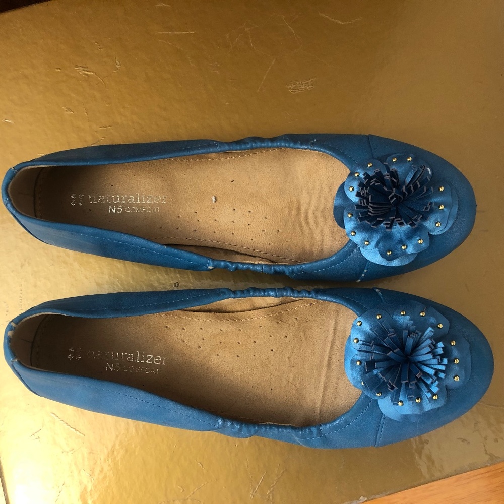 Blue ballerina